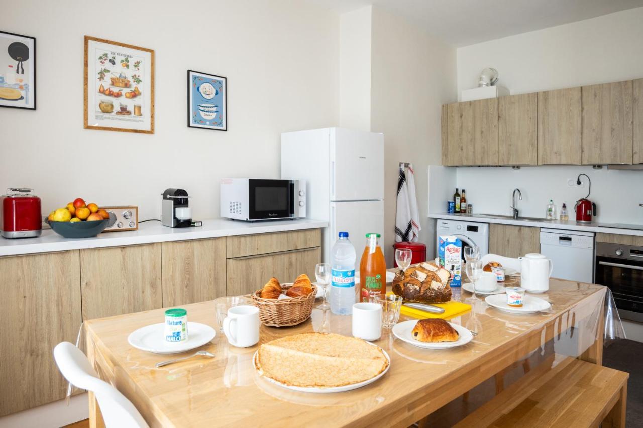 Bel Appartement, Bien Equipe Et Confortable Dans Le Centre Historique Fougeres Luaran gambar