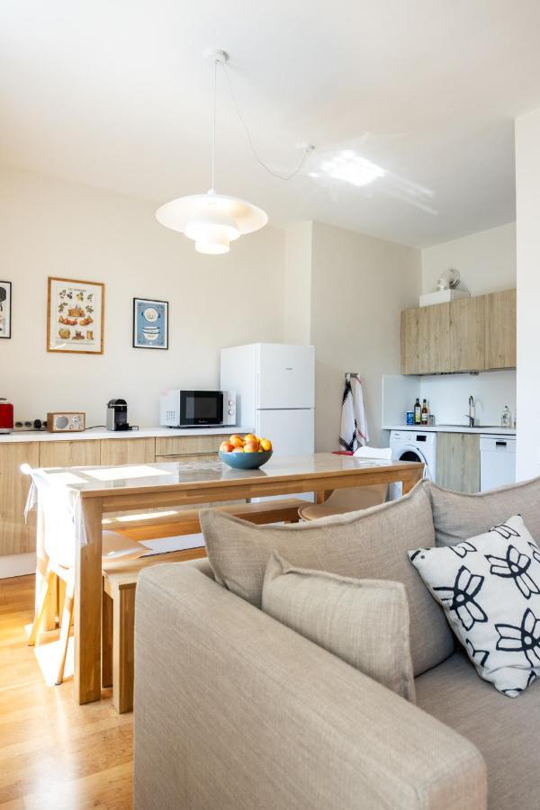 Bel Appartement, Bien Equipe Et Confortable Dans Le Centre Historique Fougeres Luaran gambar