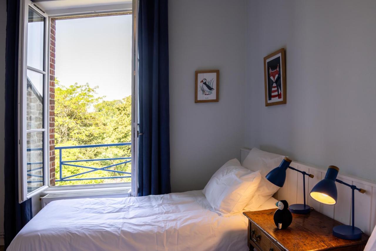 Bel Appartement, Bien Equipe Et Confortable Dans Le Centre Historique Fougeres Luaran gambar