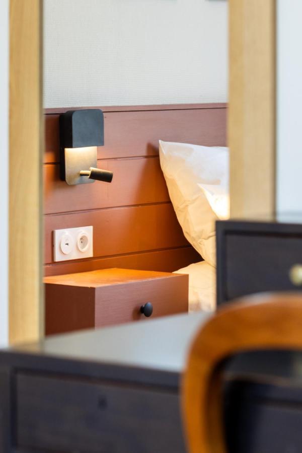 Bel Appartement, Bien Equipe Et Confortable Dans Le Centre Historique Fougeres Luaran gambar
